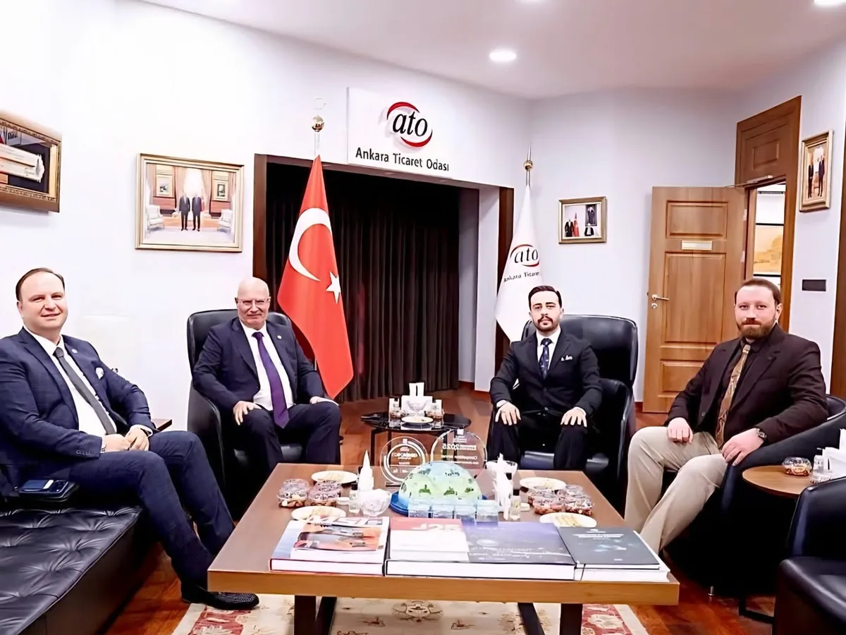 SAYLOD heyeti, Ankara Ticaret Odası Yönetim Kurulu Başkanı Gürsel Baran ile makamında.